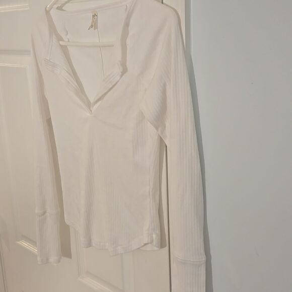 Free People Cream Fitted Blouse with Polo Collar and Long Sleeves - Picture 3 of 5